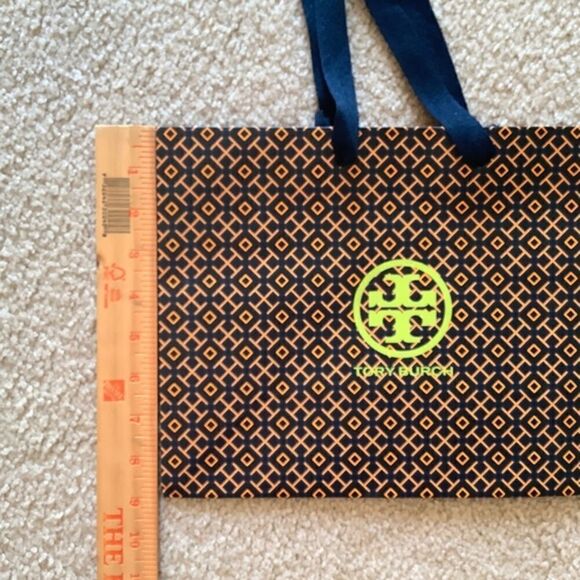 TORY BURCH SET OF 5 different LARGE  Medium SIZE NEW SHOPPING BAGS - Picture 7 of 7